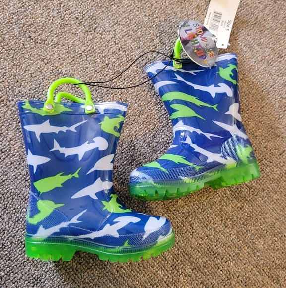 Lilly of New York Other - 2/$15 NEW Rainboots Shark Size 5 Baby Boy